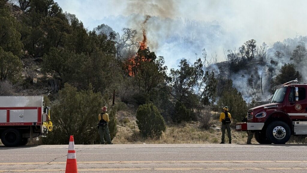 Strong gusts expected Saturday afternoon as fire by CO 115 burns