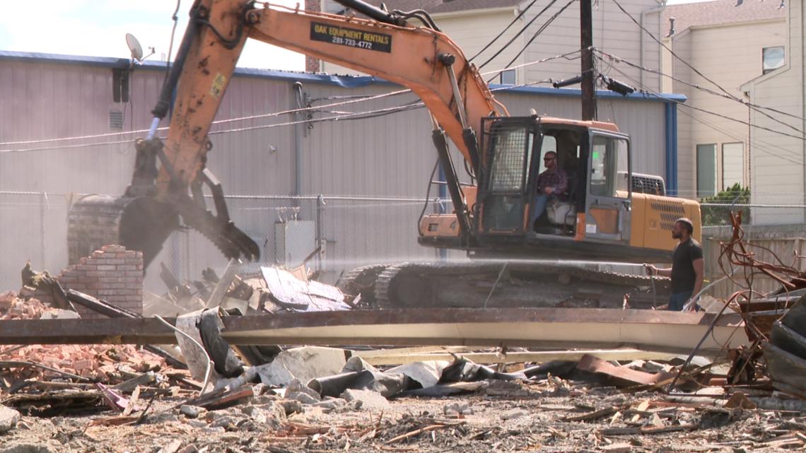 South Loop residents say goodbye to eyesore property linked to a major fire