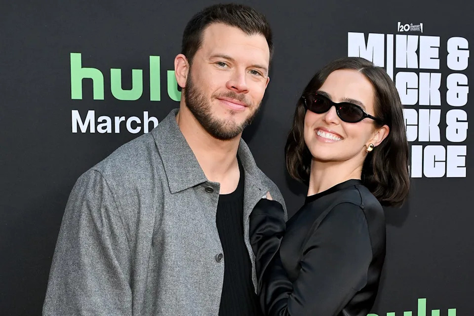 Jimmy Tatro and Zoey DeutchCredit: Michael Buckner/Variety via Getty