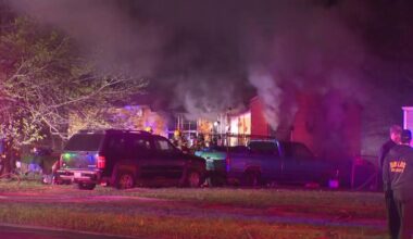 1 person injured in East Oak Cliff house fire, Dallas Fire-Rescue says