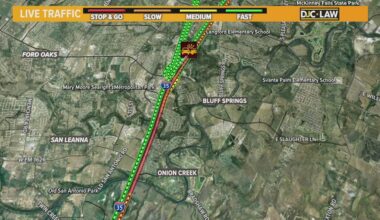 Multi-vehicle crash prompts road closure along I-35 northbound near Slaughter Lane