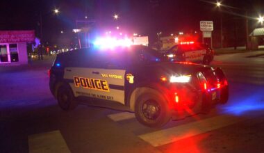 Man shot in neck seeks help at Little Caesars on East Side, police say