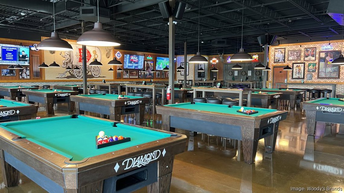 Woody's Hideaway to open new Houston-area location amid growing 'eatertainment' trend