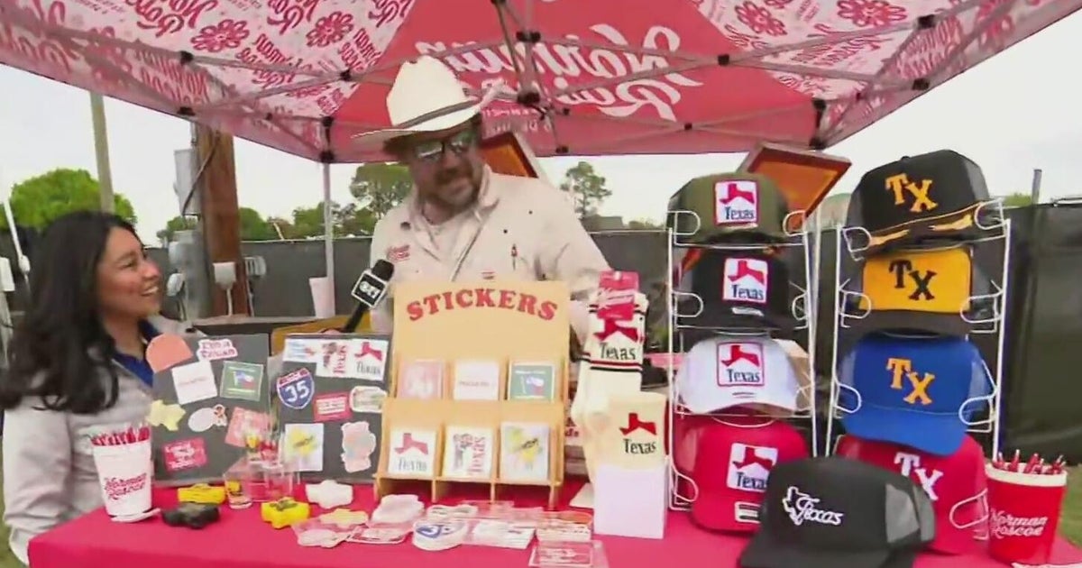 Texas Country Reporter Festival opens with parade as 100 vendors, food trucks and musicians line Grand Prairies streets