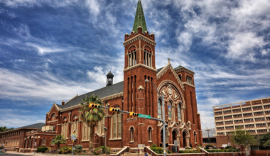 El Paso Joins U.S. Dioceses in Bankruptcy Over Abuse Victim Settlements