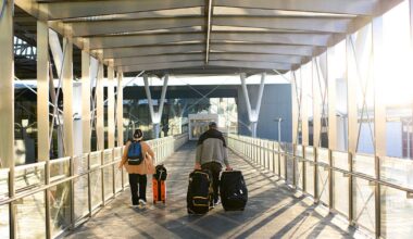 Bush Airport issues ground delays due to strong winds, check flight status
