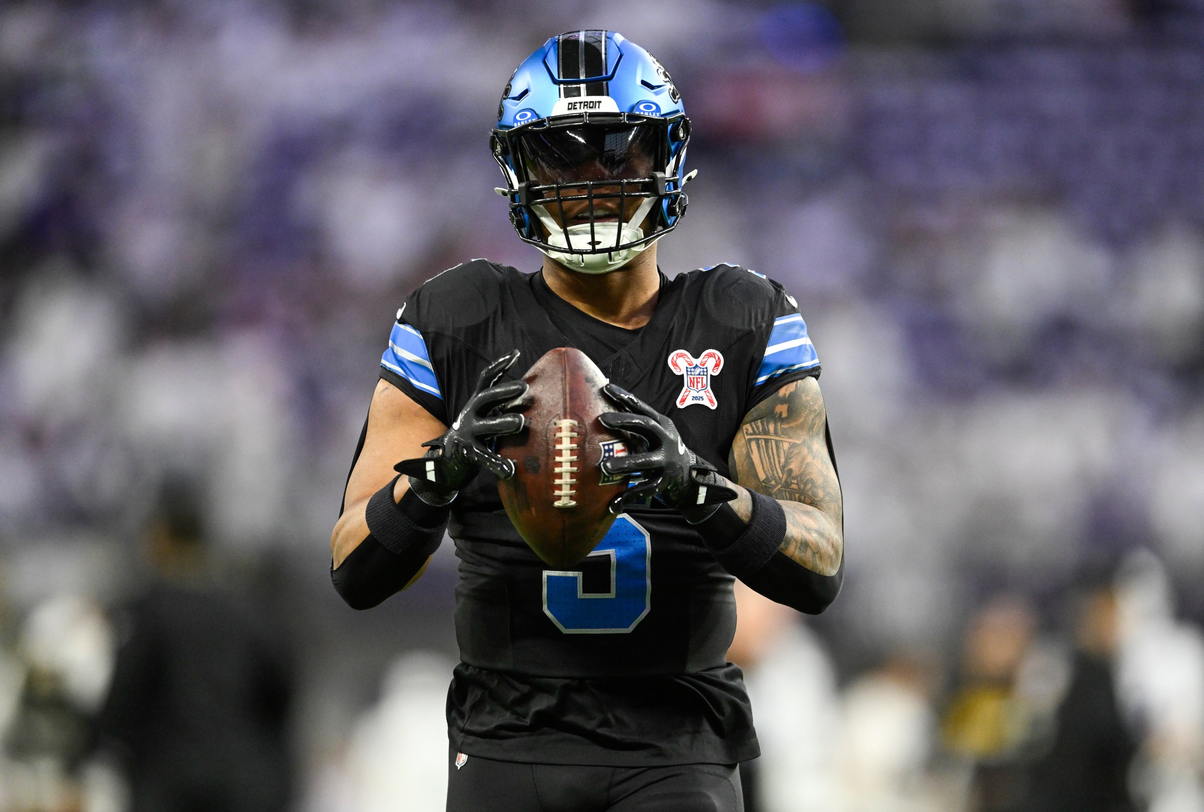 MINNEAPOLIS, MINNESOTA - DECEMBER 25: David Montgomery #5 of the Detroit Lions