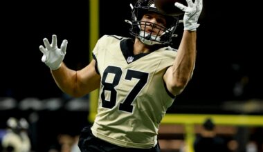 Houston Texans sign tight end Foster Moreau