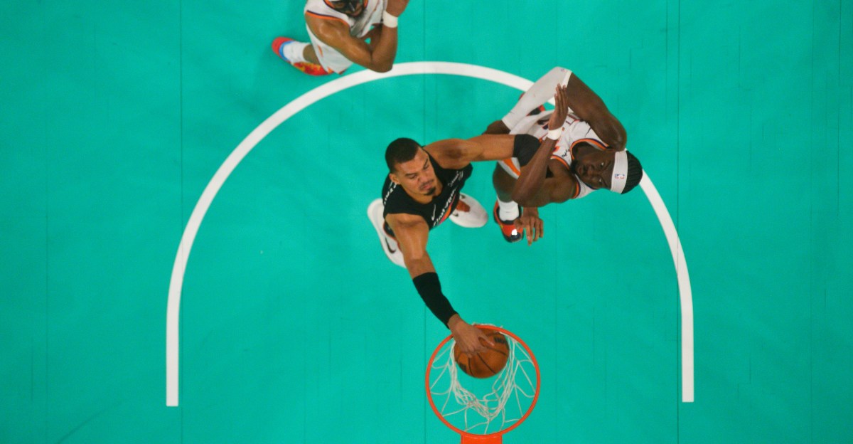 It’s time for Basketball: San Antonio Spurs vs Phoenix Suns