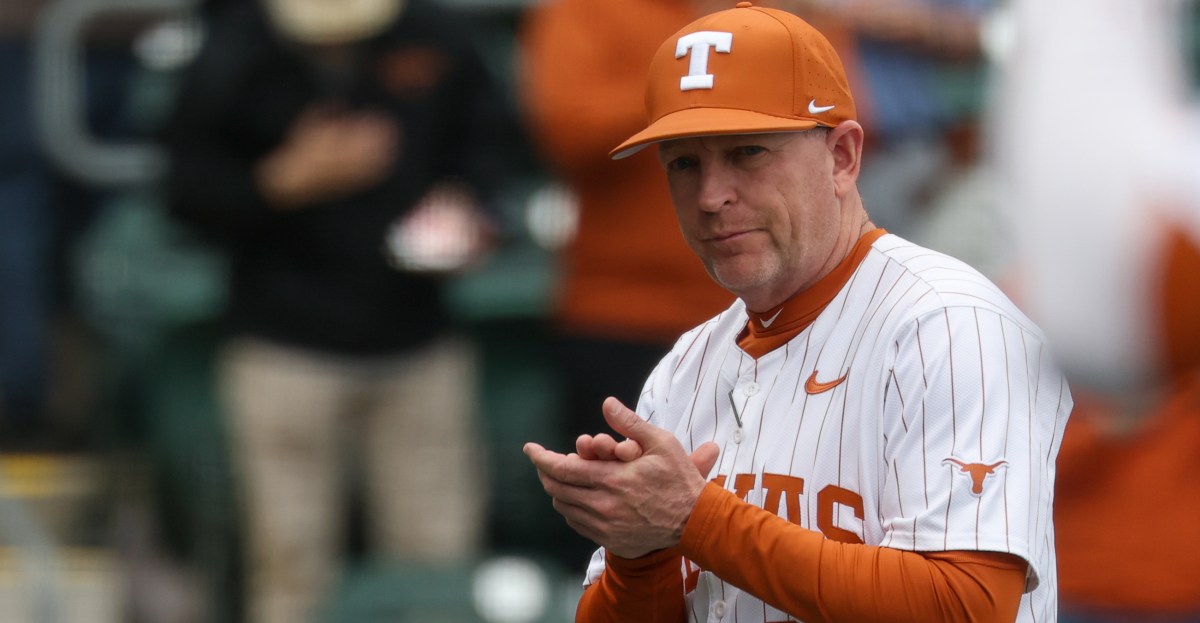 No. 3 Texas grinds out 5-2 win over Baylor