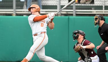 Longhorns Daily News: Texas baseball sticks at No. 2, per D1Baseball poll