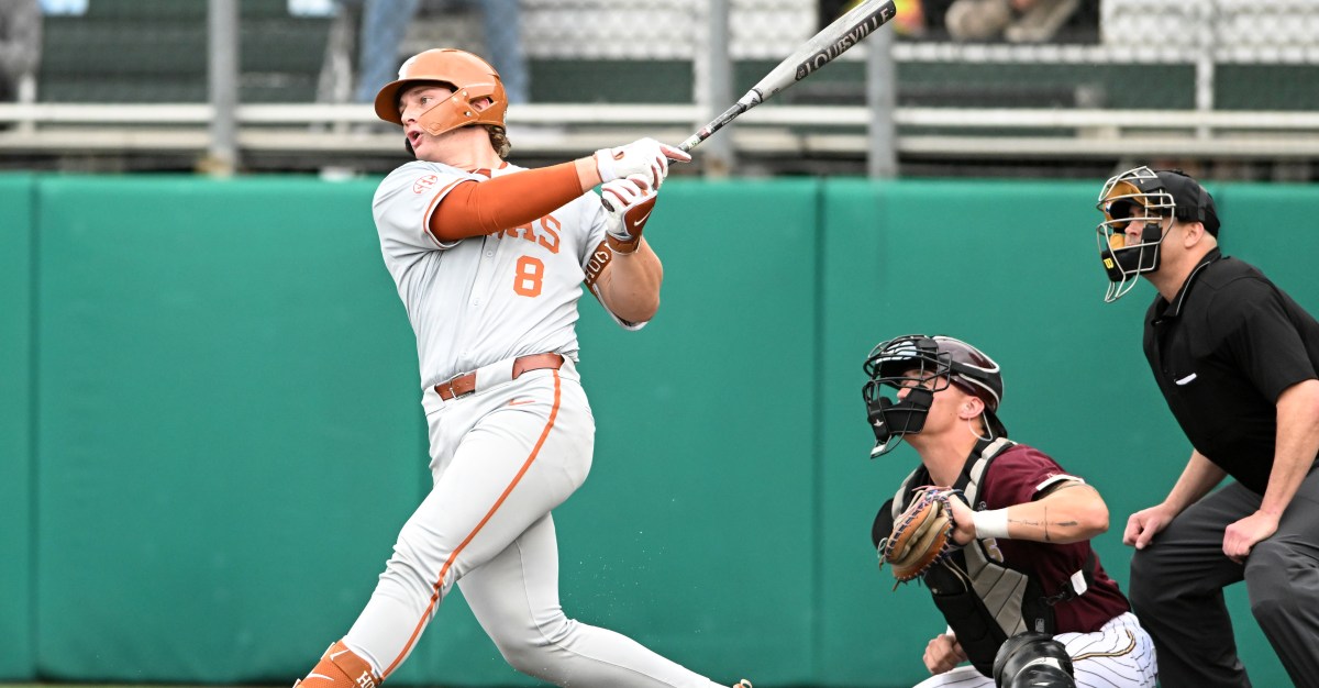 Longhorns Daily News: Texas baseball sticks at No. 2, per D1Baseball poll