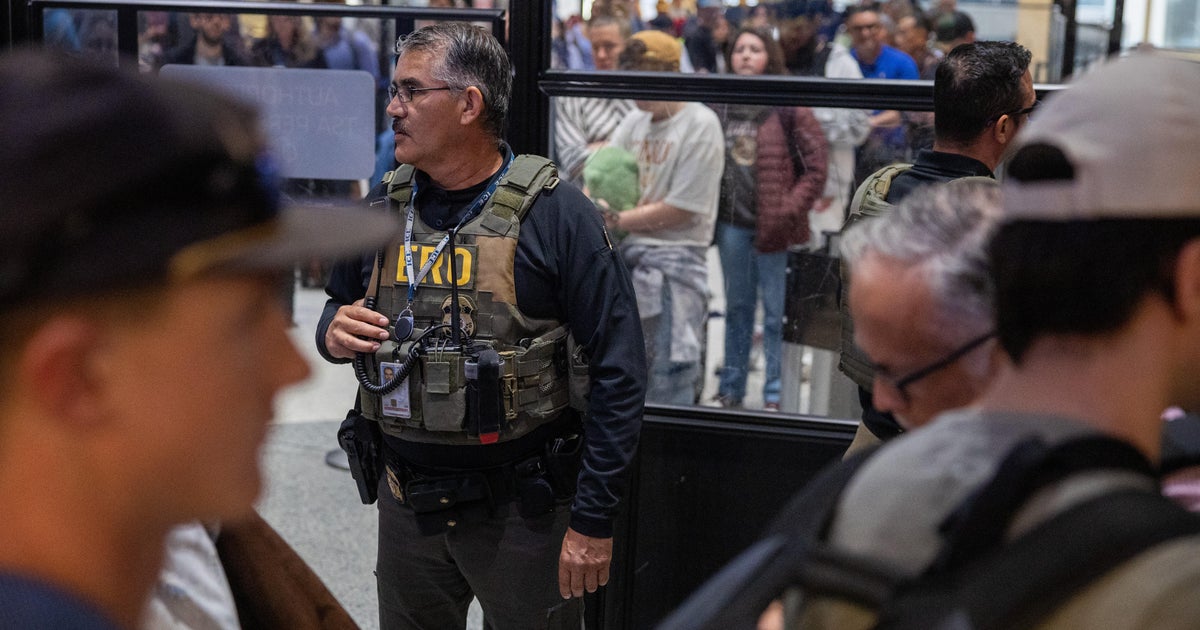 TSA lines at Houston airport turn into a 3-floor nightmare amid staffing shortage