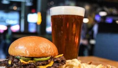 Hopdoddy Burger Bar opens on San Antonio's North Side