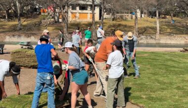 Volunteers assist in Hunt post-July 4 floods