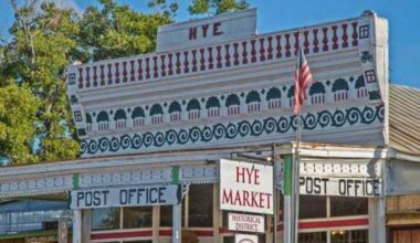 Hill Country post office becomes sparkling wine tasting room