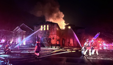 Lightning strike causes house fire in Fort Worth, officials say