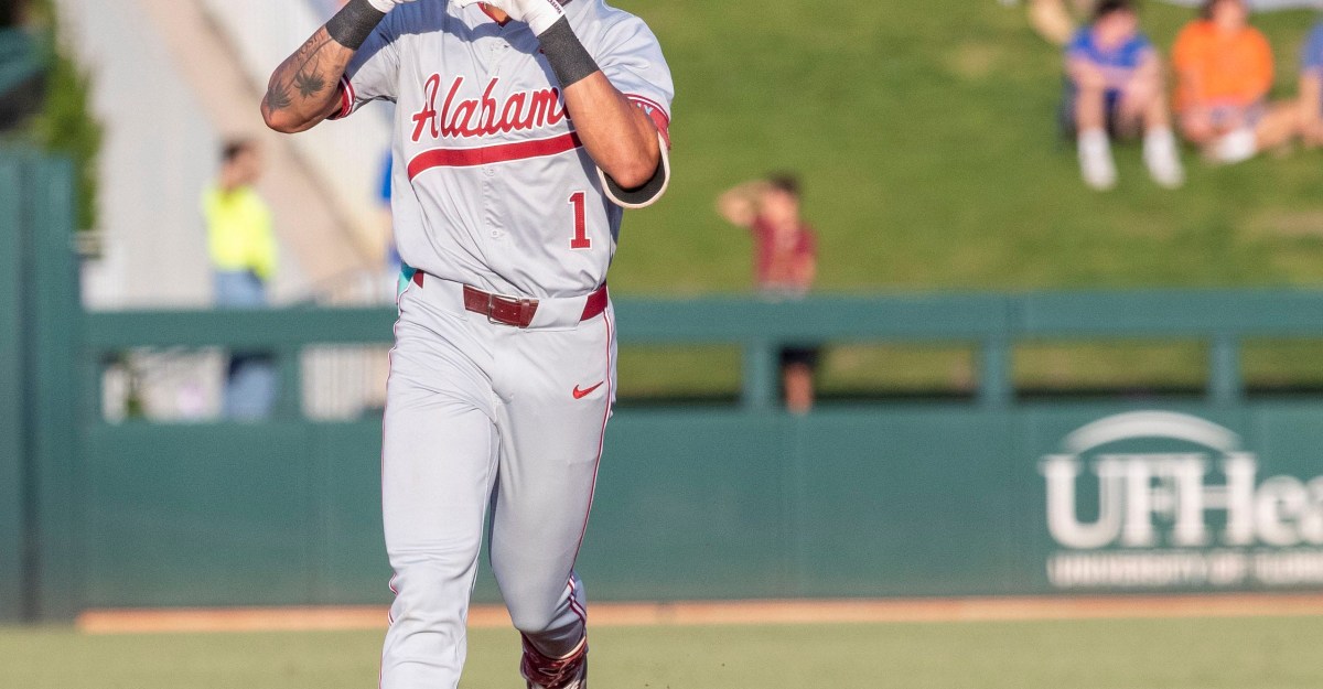 Alabama Loses To Houston 8-2