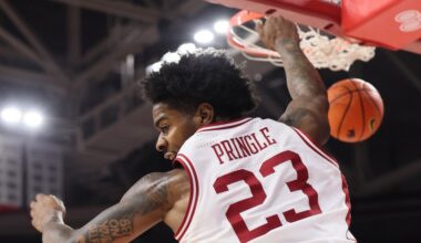 No. 20 Arkansas runs Texas off the court in 105-85 win