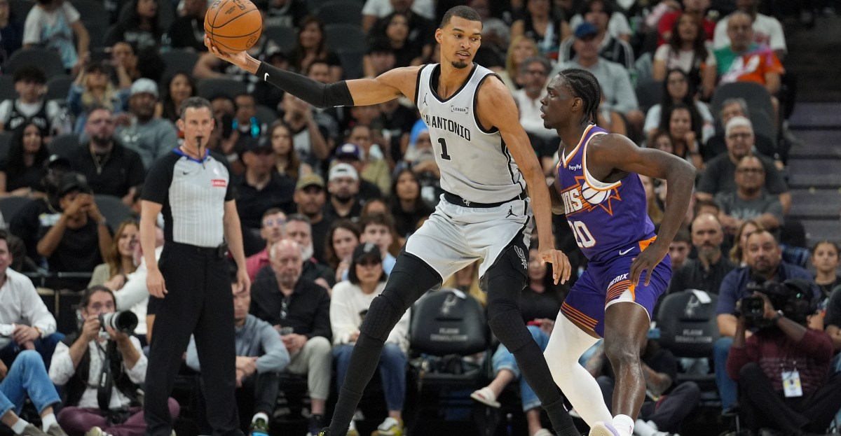 San Antonio vs. Phoenix, Final Score: Wemby lifts Spurs past Suns in final second, 101-100