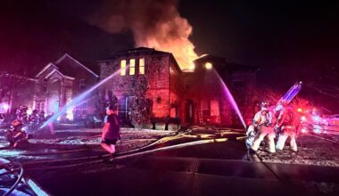 Lightning strike sparks 2-story house fire in Fort Worth, witnesses say