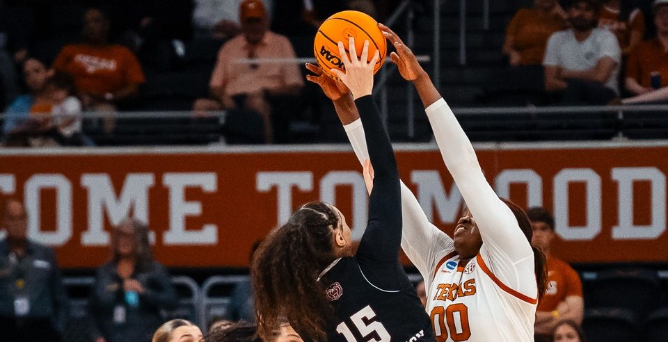 Texas thumps Missouri State, 87-45