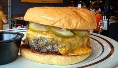 This Texas Restaurant Has One Of The Best Burgers In The State, According To Reviews