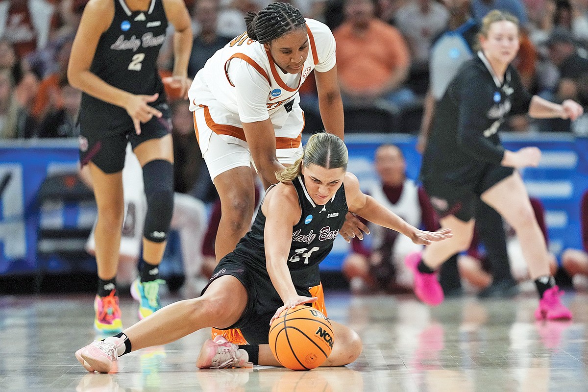 Texas rolls past Missouri State