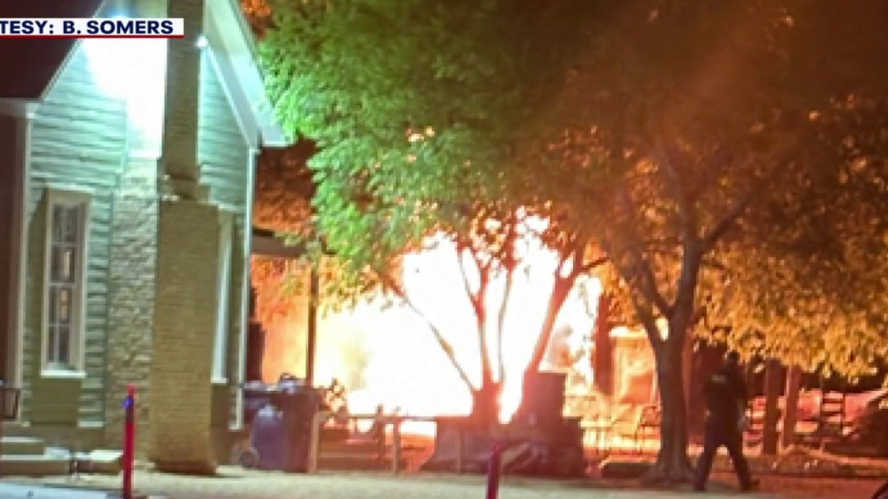 Books for new Leander book store go up in flames