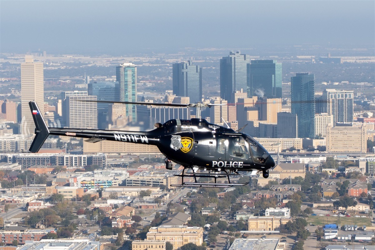Fort Worth Police Helicopter Makes an Emergency Landing