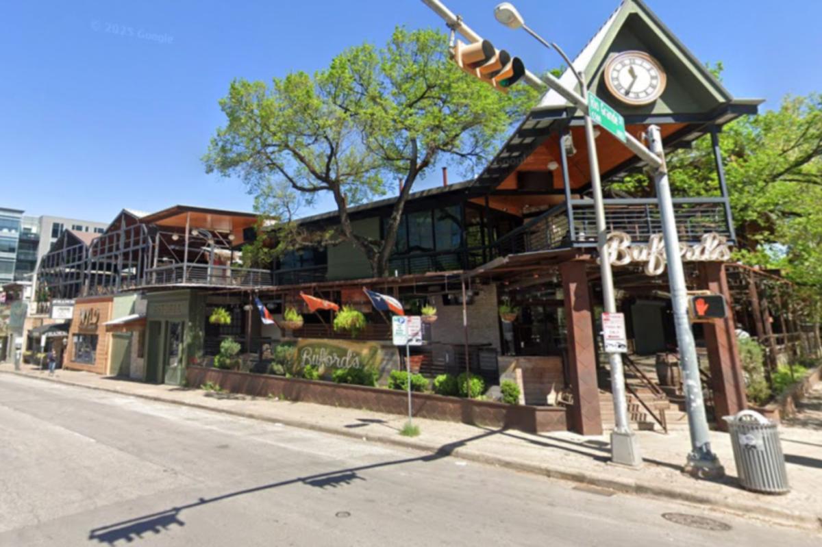 Texas bar shooting leaves multiple dead, injures up to 20 at Bufords Backyard Beer Garden