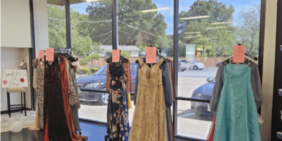Teens can shop for free gowns at Arlington prom dress event