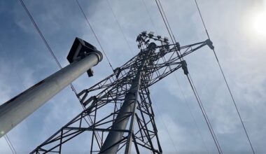 Power lines. (Spectrum News)