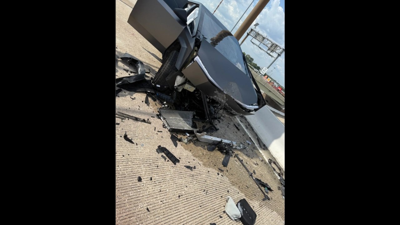Tesla Cybertruck Slams Into Concrete Barrier While on Autopilot