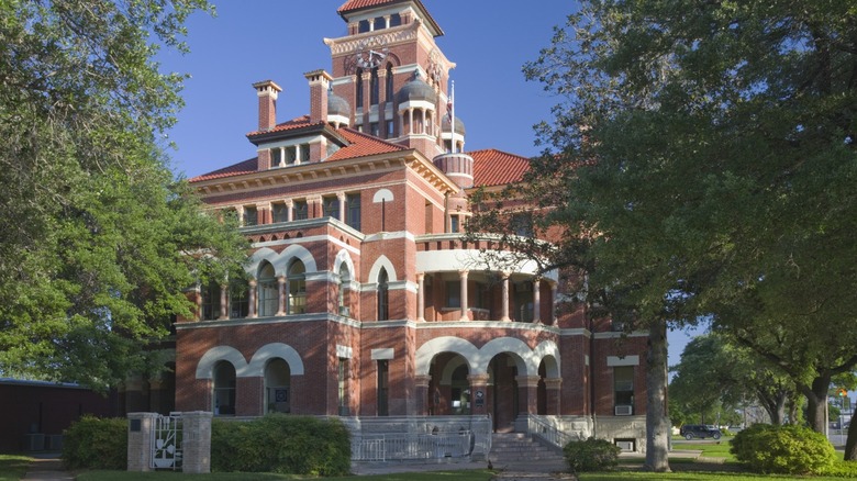 Gonzales County Courthouse in Texas