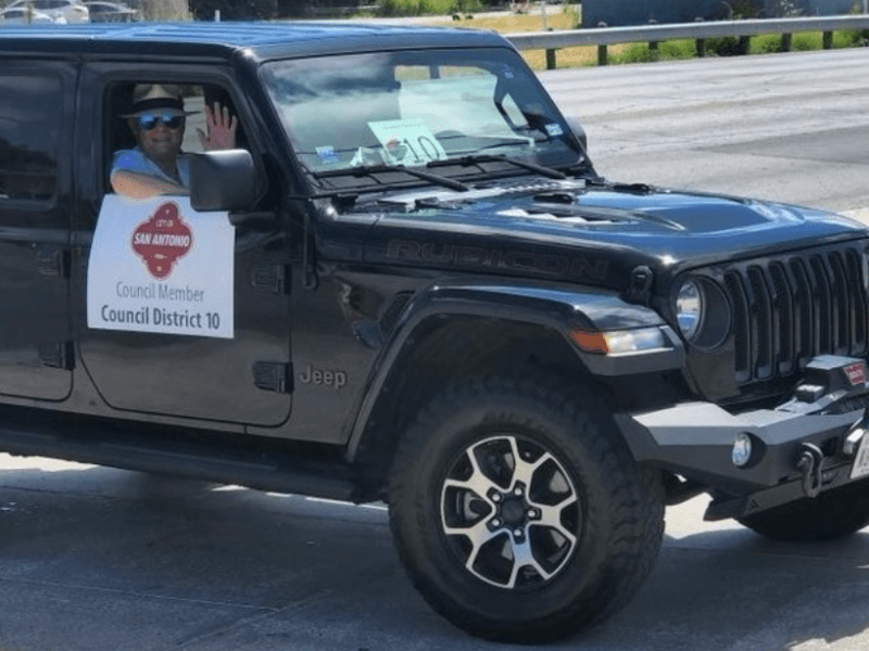 Clayton Perry finished another person’s drink, flirted with teen on the night of his hit-and-run crash