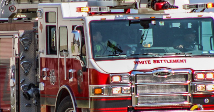 White Settlement motel fire displaces 150, sends officers to hospital