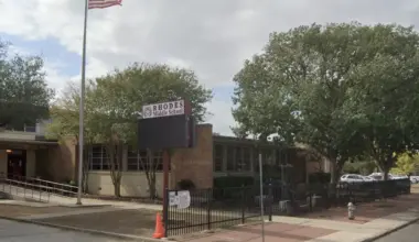 San Antonio ISD board votes to shutter West Side's Rhodes Middle School