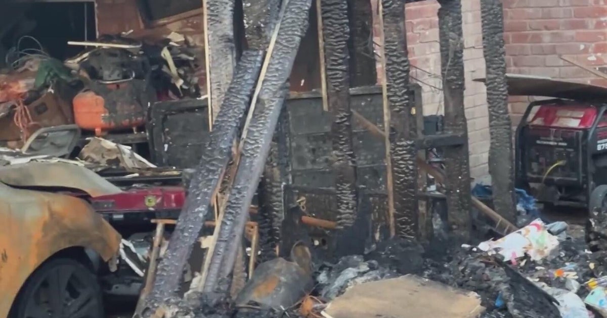Floating lanterns blamed for fire that destroyed 2 Mesquite homes