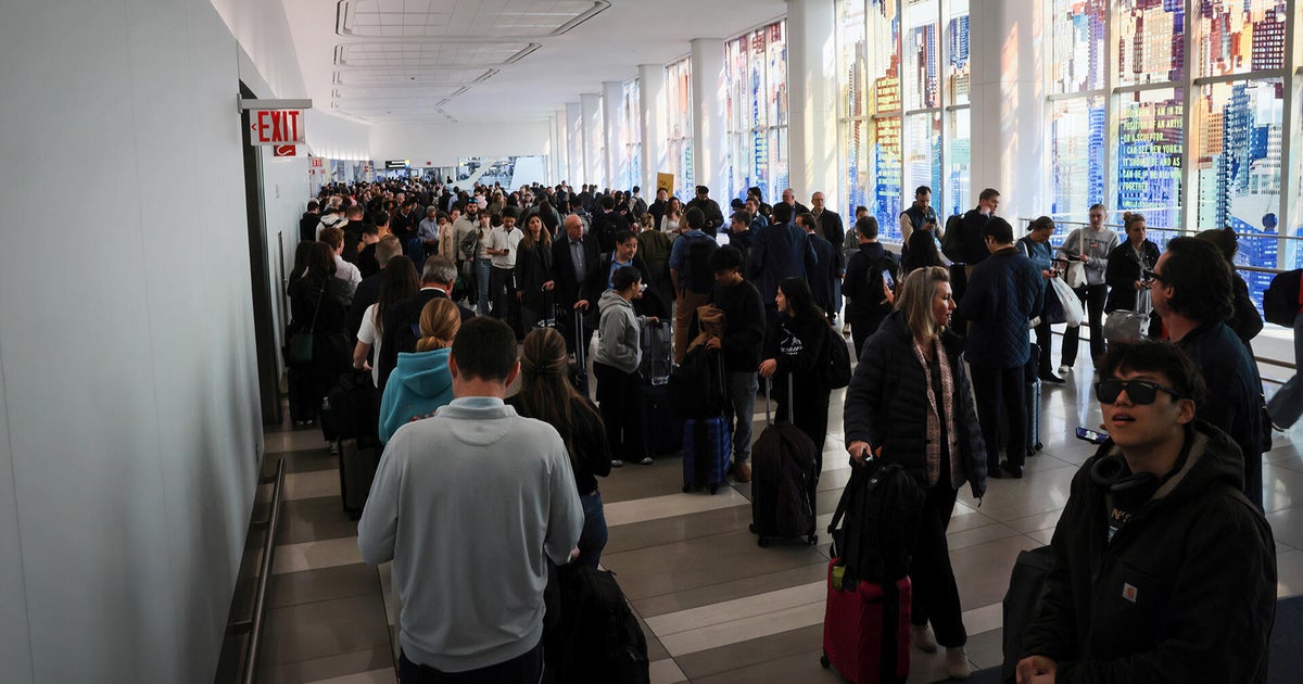 Dallas TSA officers headed to Houston as DHS shutdown continues, AFGE union leader confirms