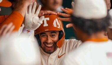 No. 3 Texas notches another run-rule victory with 13-3 win over USC Upstate