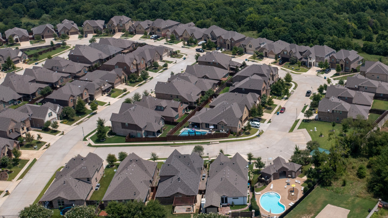A residential area surrounded by trees in Trophy Club, TX