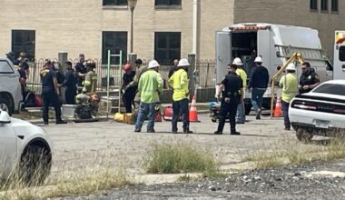 Crews working to pull worker trapped in manhole in Downtown Corpus Christi