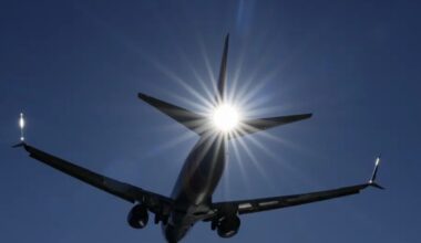 Travel expert says you should buy all your 2026 plane tickets now