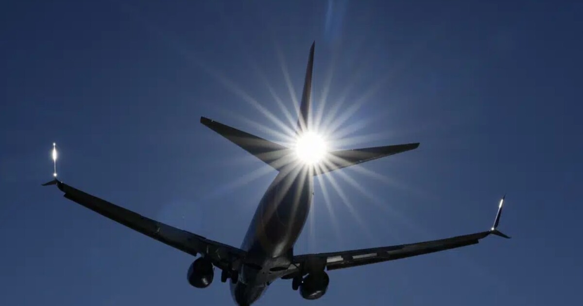 Travel expert says you should buy all your 2026 plane tickets now