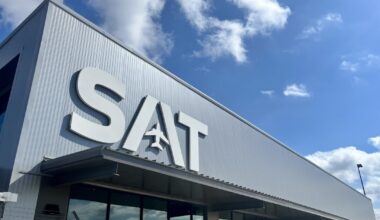 Airport officials and San Antonio city leaders celebrate the opening of SAT’s Terminal A ground expansion