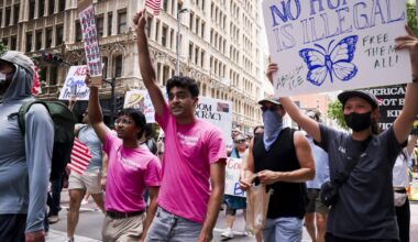 One person detained at No Kings protest in Downtown Dallas