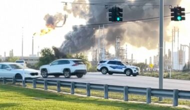 Oil refinery explosion near Texas coast forces residents to shelter in place