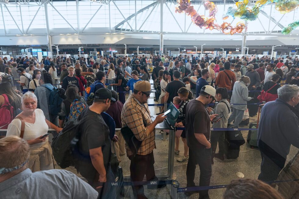 Houston's Bush Intercontinental Airport hit hard by government shutdown