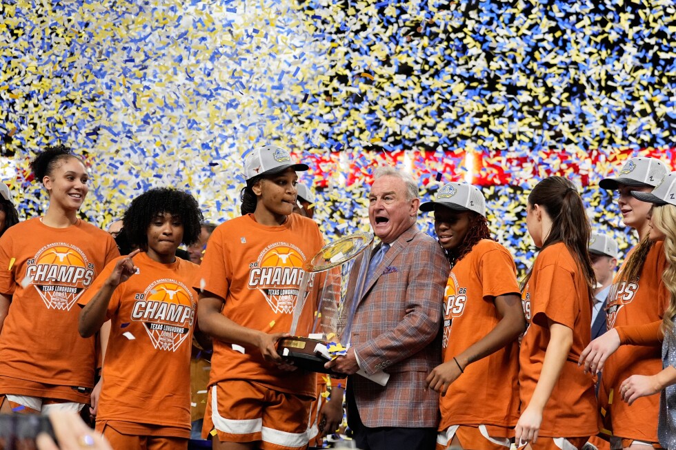 No. 4 Texas beats No. 3 South Carolina for women's SEC Tournament title
